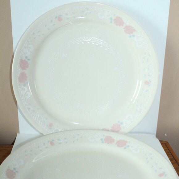 Lot of 6  Corelle by Corning Blossoms In Lace  Dinner Plate 10.25" - Picture 2 of 3